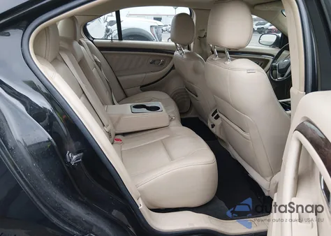 2013 Ford Taurus Limited z USA, uszkodzony, nr VIN 1FAHP2F84DG125836